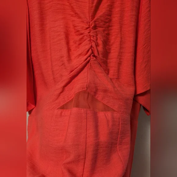 DKNY Flutter Sleeve Crinkle Dress - Picture 7 of 9